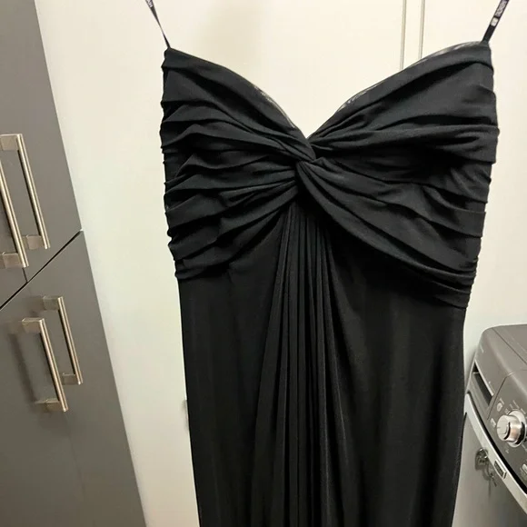 black feather mini dress Black crepe feather mini dress 36